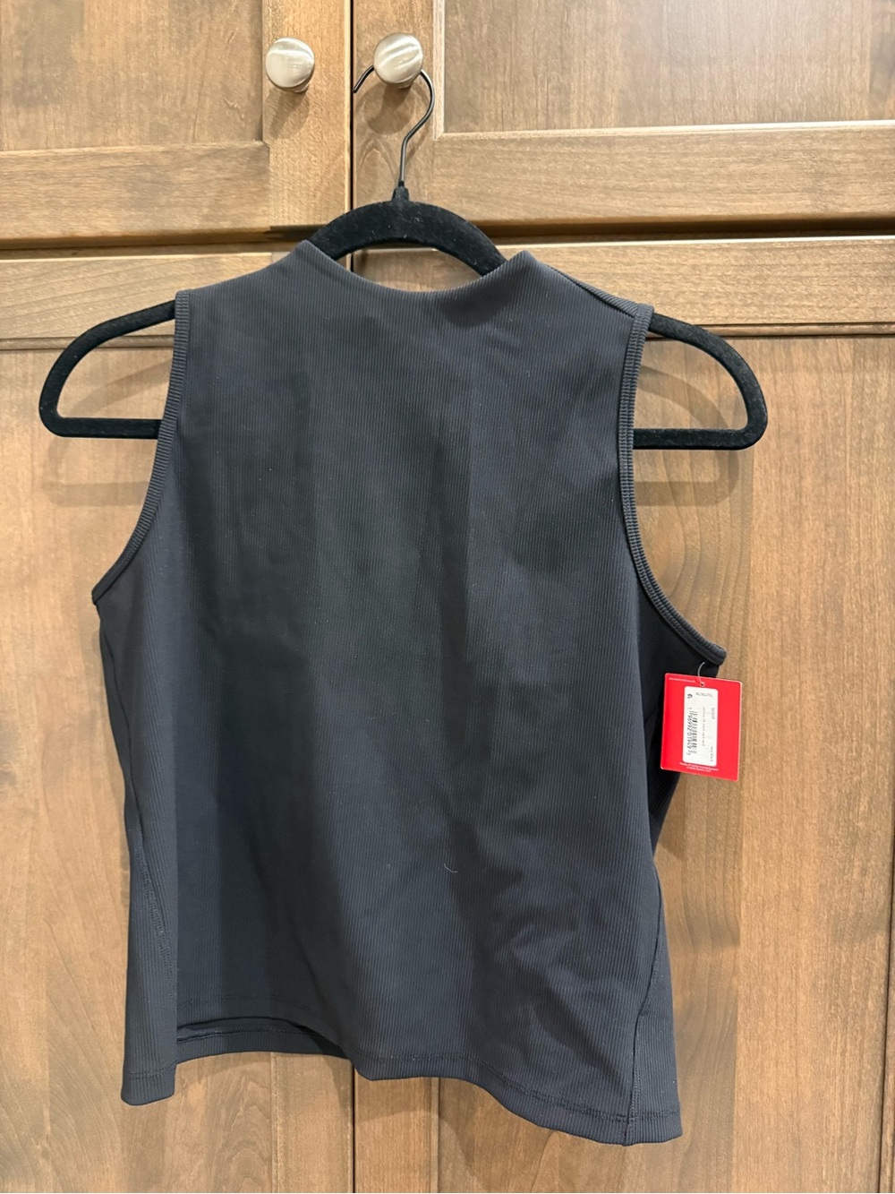 NWT SPANX ACTIVE WEAR Sleeveless Mock Neck Women's Top - Black